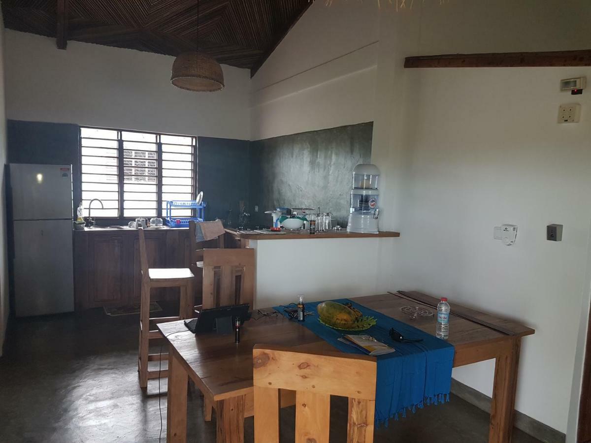 Les Hibiscus Villa Ambondrona  Екстериор снимка